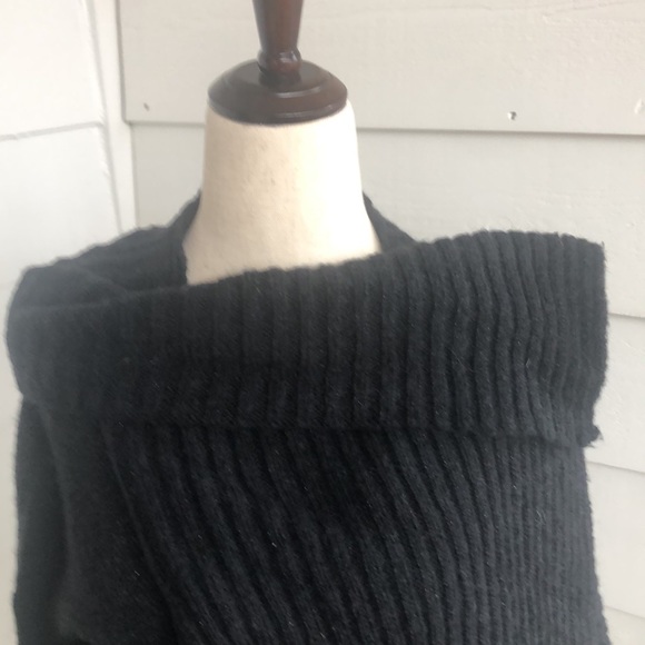 Jennifer Lopez black asymmetrical cardigan size Large - Picture 5 of 8